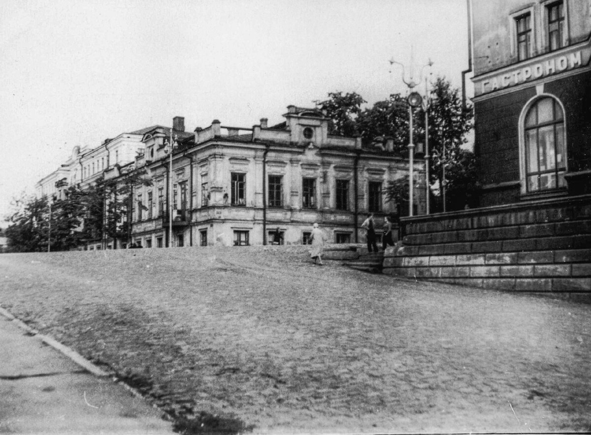 Улица Орджоникидзе, 1960-1969гг. Источник: pastvu.com