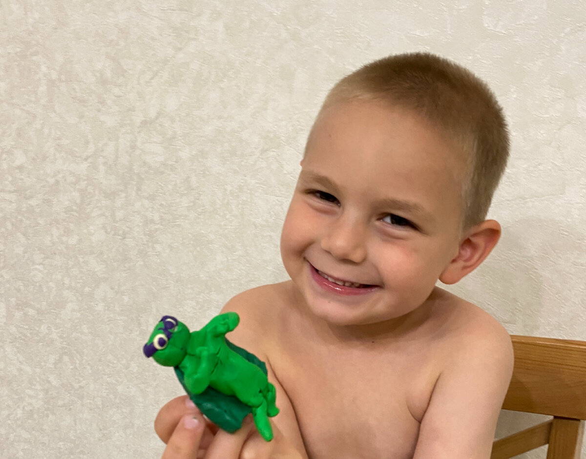 Пластилин тоже любит лепить