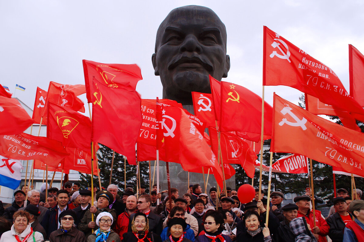 фото коммунистов. современные комузисты. коммунизм в россии. кпрф старики.