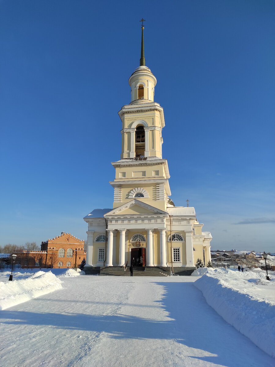 Колокольня Спасо-Преображенского собора в Невьянске