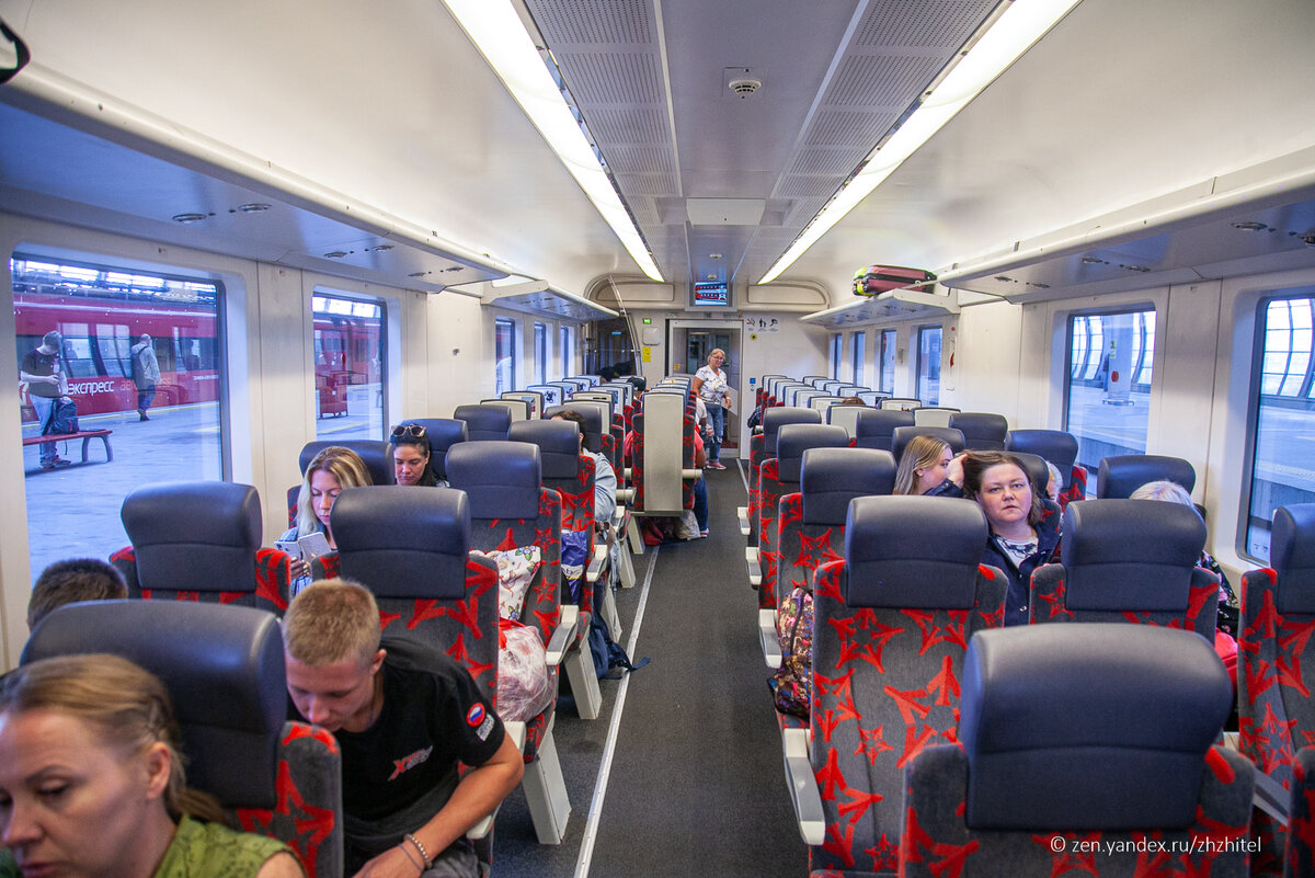 Обычный вагон в «Аэроэкспрессе»