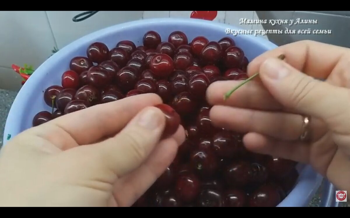 Густое варенье из вишни без косточек - классический рецепт с пошаговыми фото