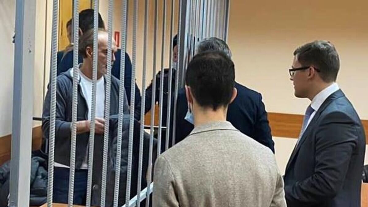    Экс-глава компании Optima Development Альберт Худоян, проходящий обвиняемым по делу о мошенничестве с землей на сумму свыше 4 миллиардов рублей© РИА Новости