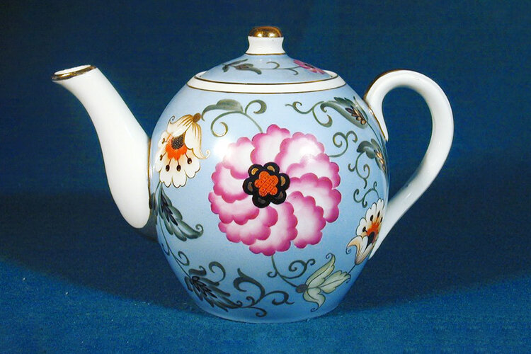 Чайник. 1957 год, Первомайский фарфоровый завод. Автор Николай Николаевич Ораевский