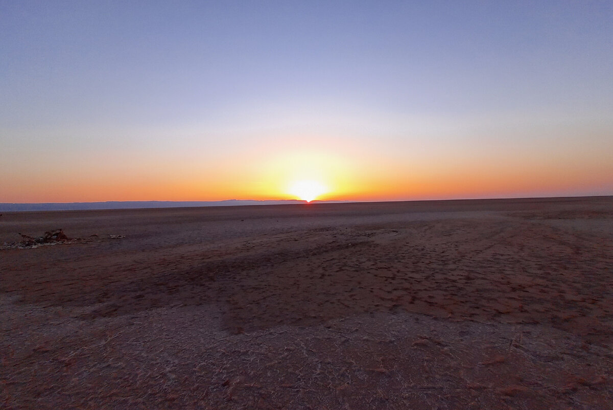 Фото из архива автора. Восход в пустыне