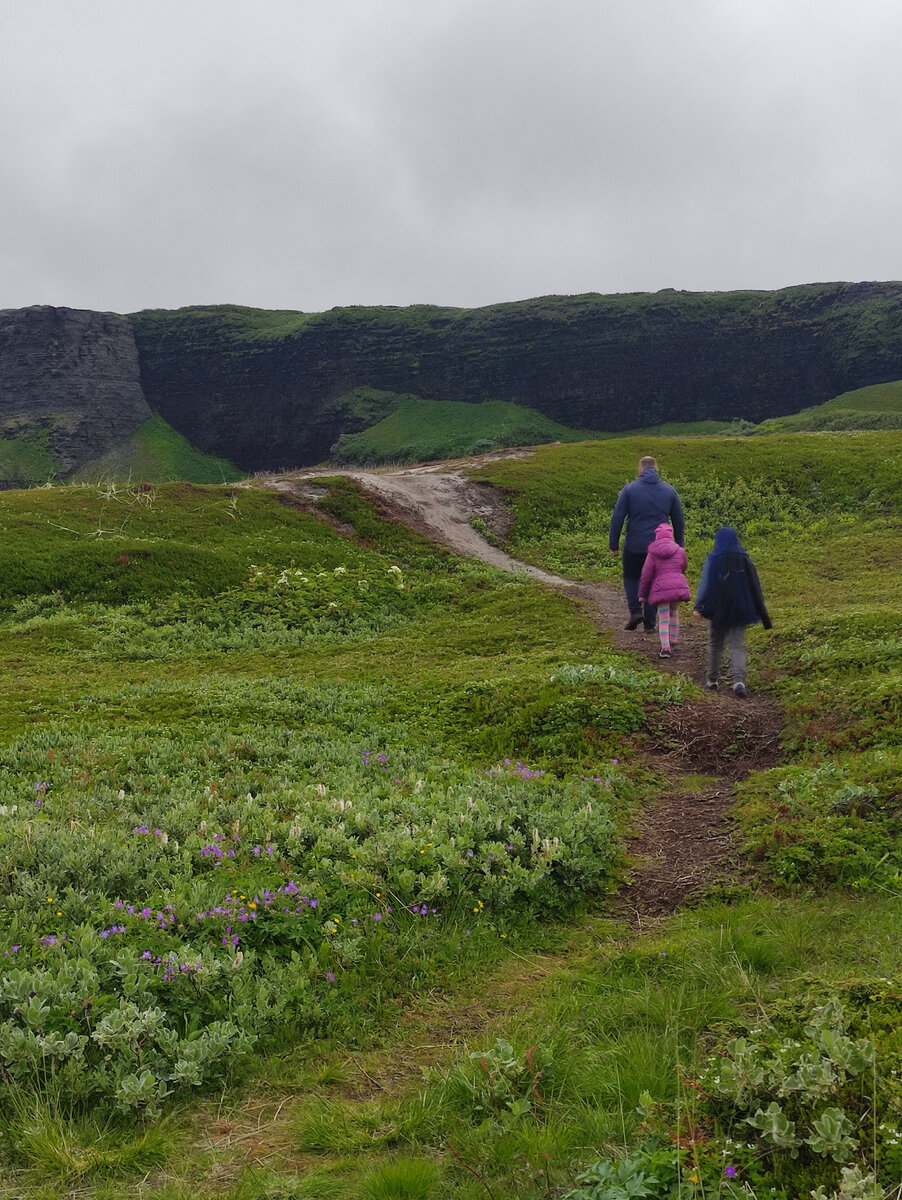 Полуостров Средний. Удивительно, что на сравнительно небольшой территории, такая разная природа. 