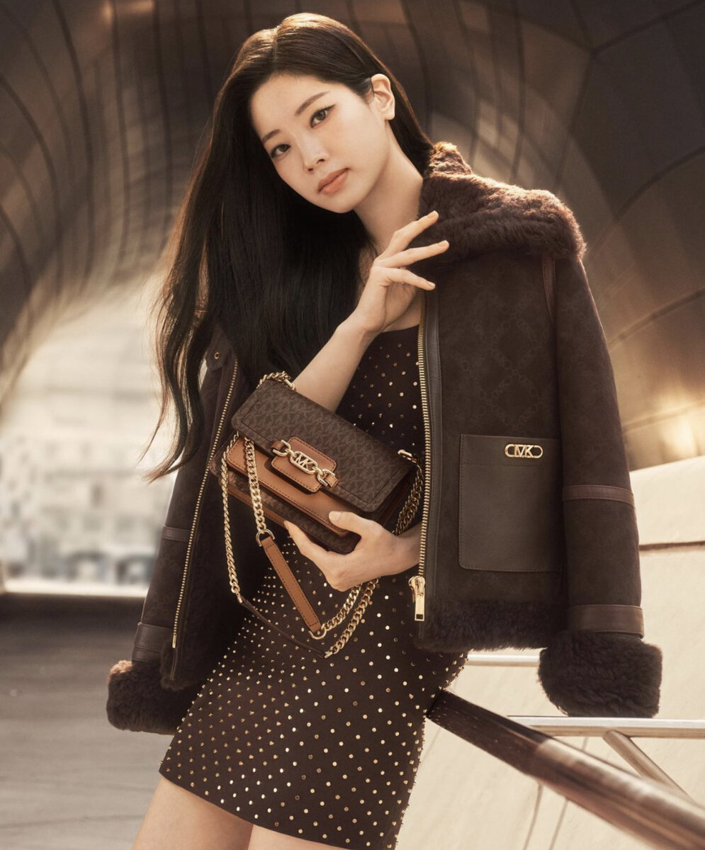    Дахен из кей-поп-группы Twice стала амбассадором Michael Kors (фото 1)