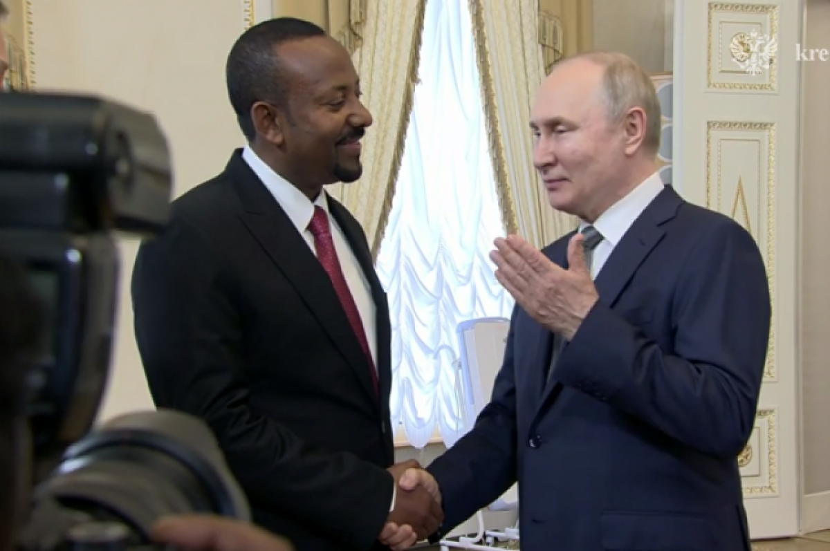    Владимир Путин и премьер-министр Эфиопии провели переговоры в Стрельне