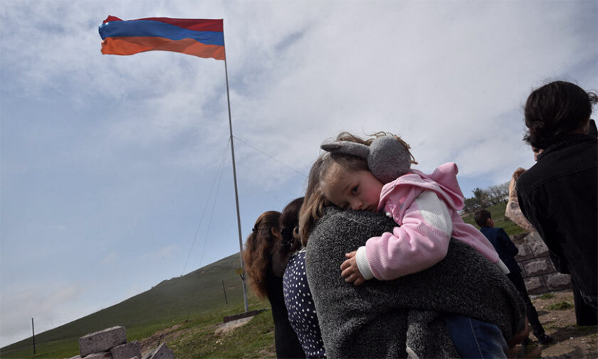 Голод, нехватка лекарств, воды и отопления, 40-градусная жара и грядущая зима
С 12 декабря 2022 года регион Арцах, где живут 120 тысяч армян, заблокирован со стороны Азербайджана.-5