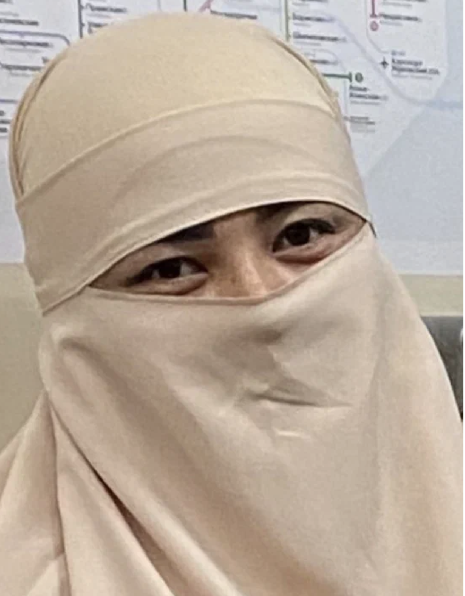 Фото из личного архива Мужчина или женщина на фото - мнения разделились