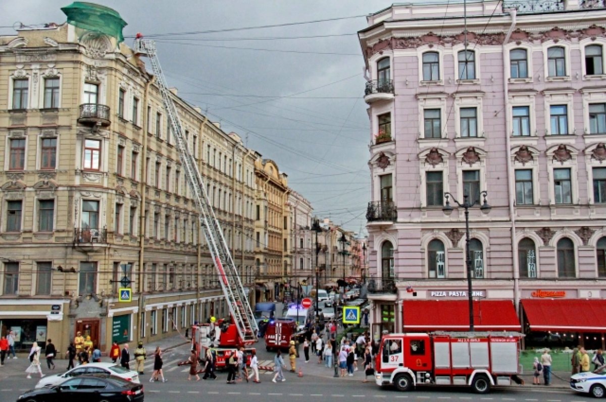    Противопожарный режим в Петербурге продлили ещё на месяц – до 1 августа