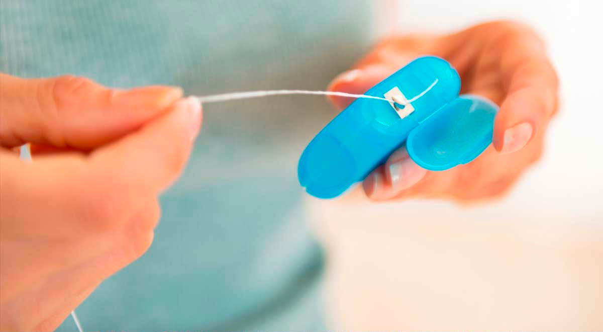 8 ключевых советов по использованию зубной нити | Стоматология ROOTT | Дзен