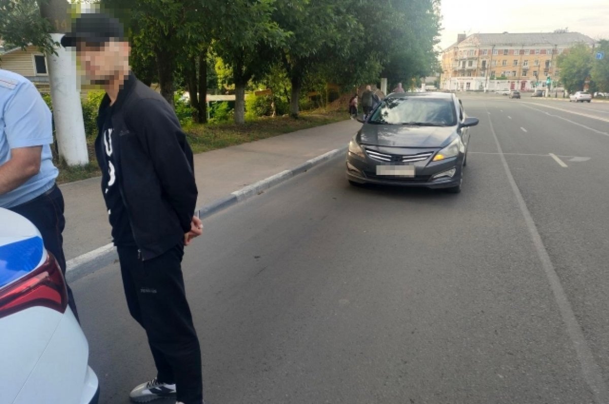    В Твери был задержан 25-летний водитель, который ездил по поддельным правам