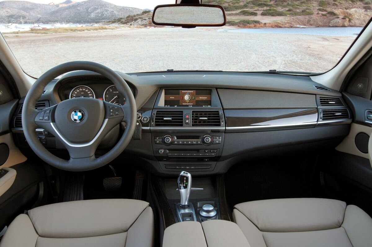 BMW x5 e70 Interior