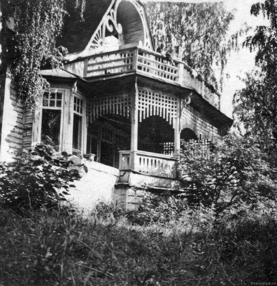 Дом отдыха, обустроенный на одной из бывших дач острова Репный. Июль 1952 г. Фото Ю.Ф.Канаева.