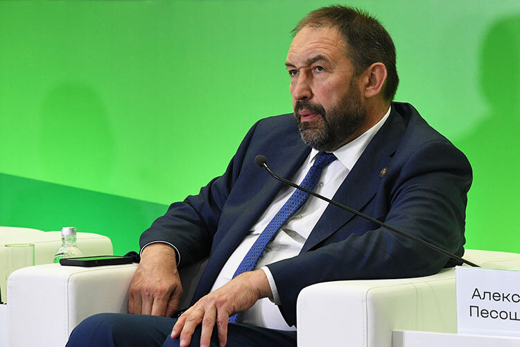    Алексей Песошин: «Порядка 2 тысяч наименований запасных частей выпускается отечественными производителями, в том числе республиканскими, цены на детали в 2 раза ниже, чем на импортные» Фото: tatarstan.ru
