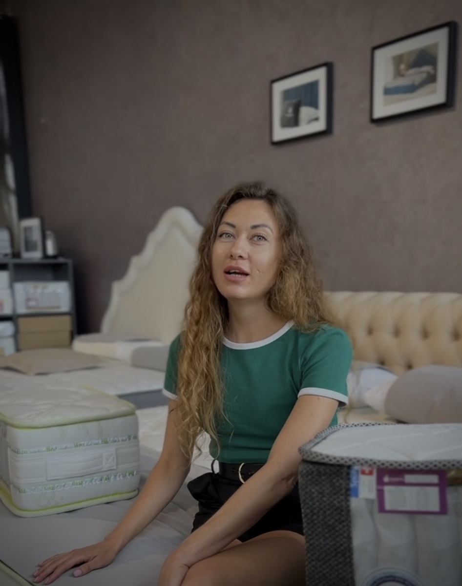 ✅Хороший матрас - залог хорошего сна! А, когда мы высыпаемся, то наша гормональная система и все функции работают как часы
➖ От сна у мужчины повышается уровень тестостерона. Высокий тестостерон- альфа самец- значит, высокий доход и продуктивность✔️

Именно поэтому не стоит экономить на качестве сна и восстановлении, пишите нам, подберем идеальный вариант именно ДЛЯ ВАС!

📍 Интерьерный комплекс «ПАНОРАМА», ул. Пластунская, 29 ; 1 этаж
📞+7(968) 300-66-02

#мебельдлягостиной #мебельлюкс #мебельнаястудия #мебельмечты #мебельсочи #мебельдлягостинной #сочисегодня #мебельныймагазин #люкскачество #мебельсочи