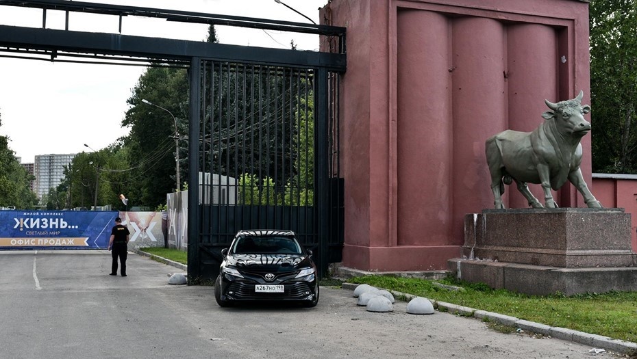    На территории завода "Самсон" уже идёт жилищное строительство. Автор фото: Ермохин Сергей