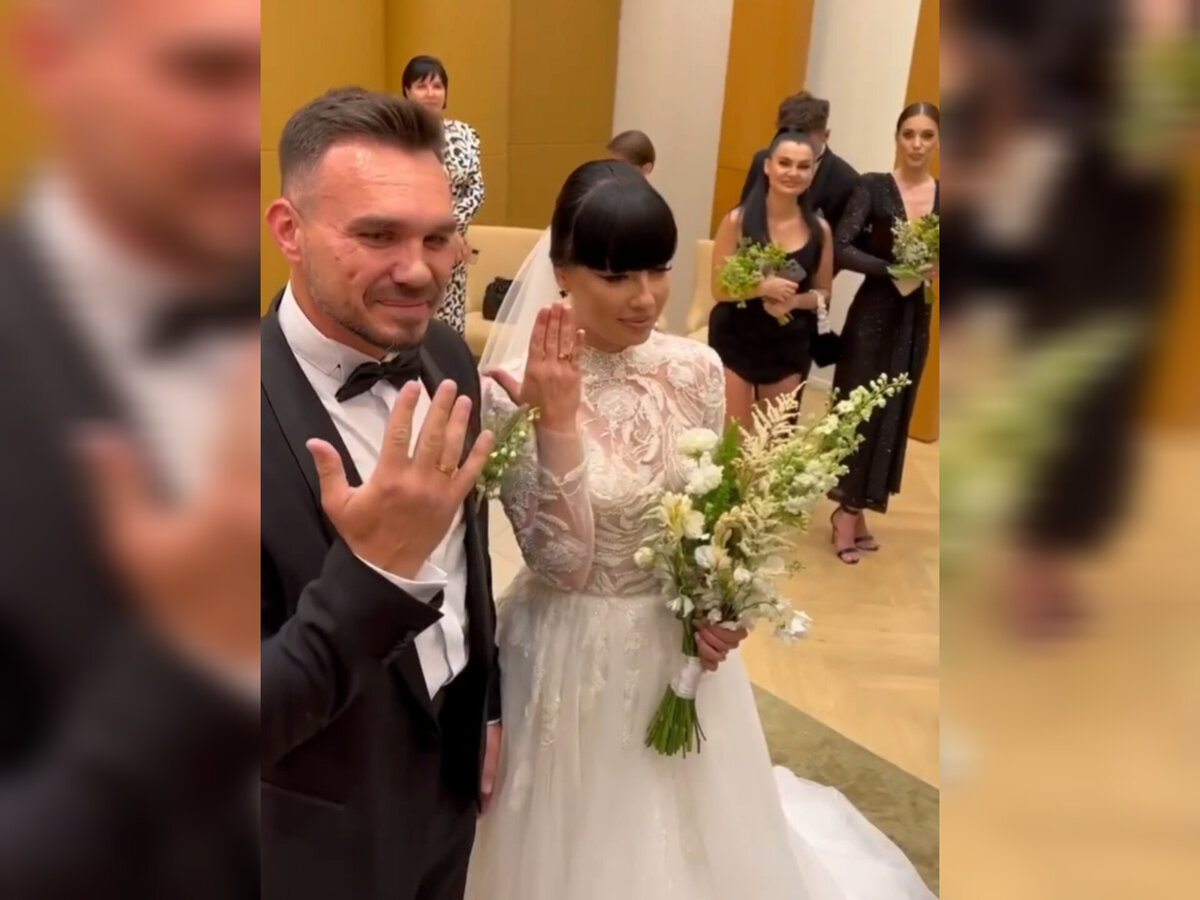 Нелли Ермолаева и Алексей Смагажевский расписались. Источник: соцсеть