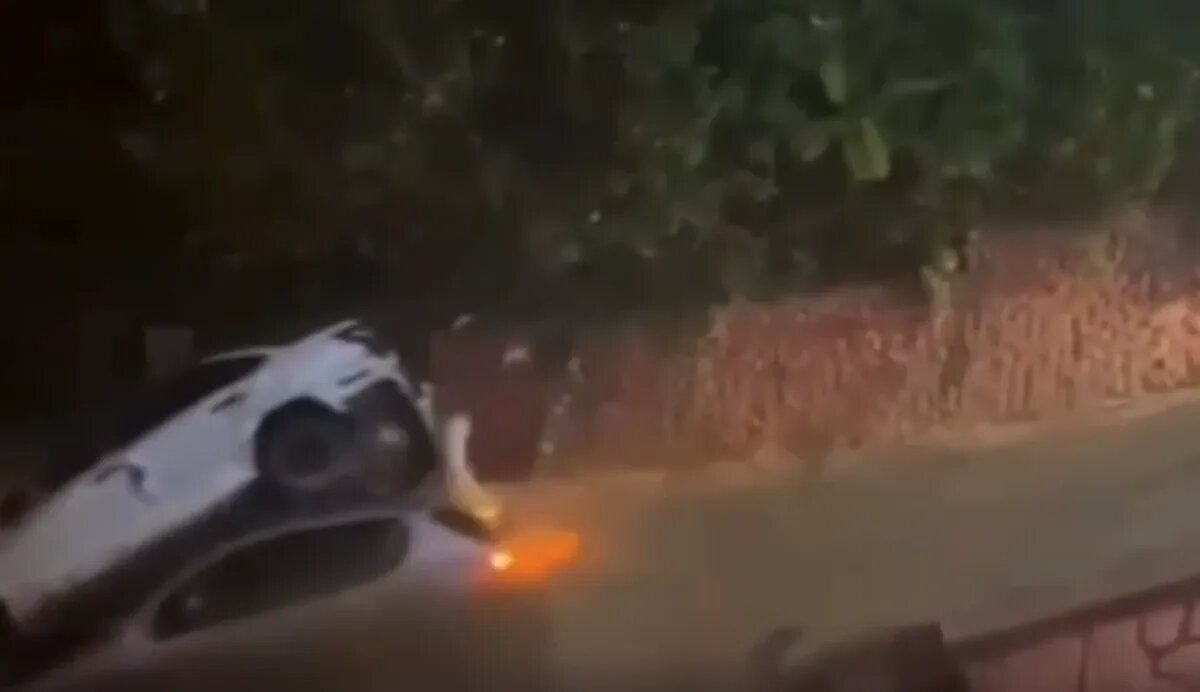 Оползень в сочи октябрь 2022. Катастрофа в сочи 2023. Сочи после ливня. Затопленный сочи. Катастрофа в сочи 2023.