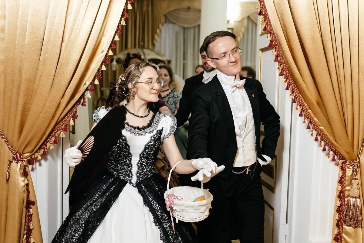 «Мистерия. Старинные танцы в Томске» - студия танца