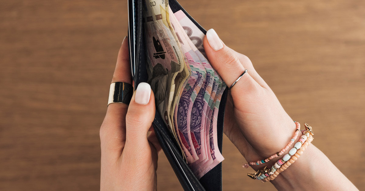 Сестра позвонила и снова начала плакаться, что детей нечем кормить, в ...