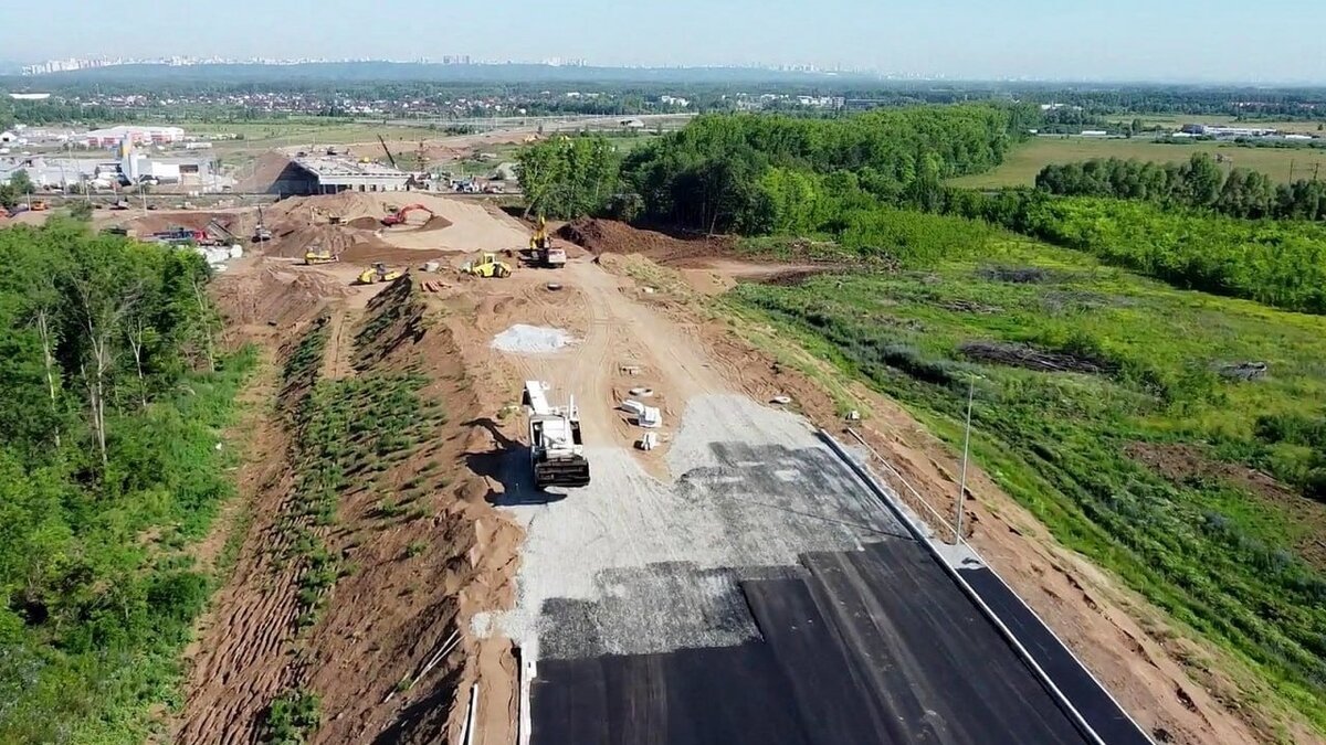     Полностью завершить работы на данном участке власти намерены уже к конце осени текущего года, сообщили в пресс-службе мэрии Уфы