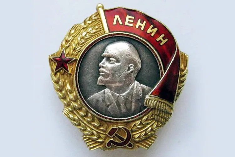   (1936-1943 .)
