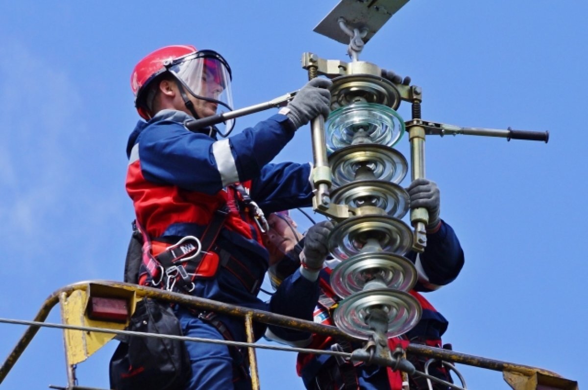    На севере Омской области отключили свет в десятках домов