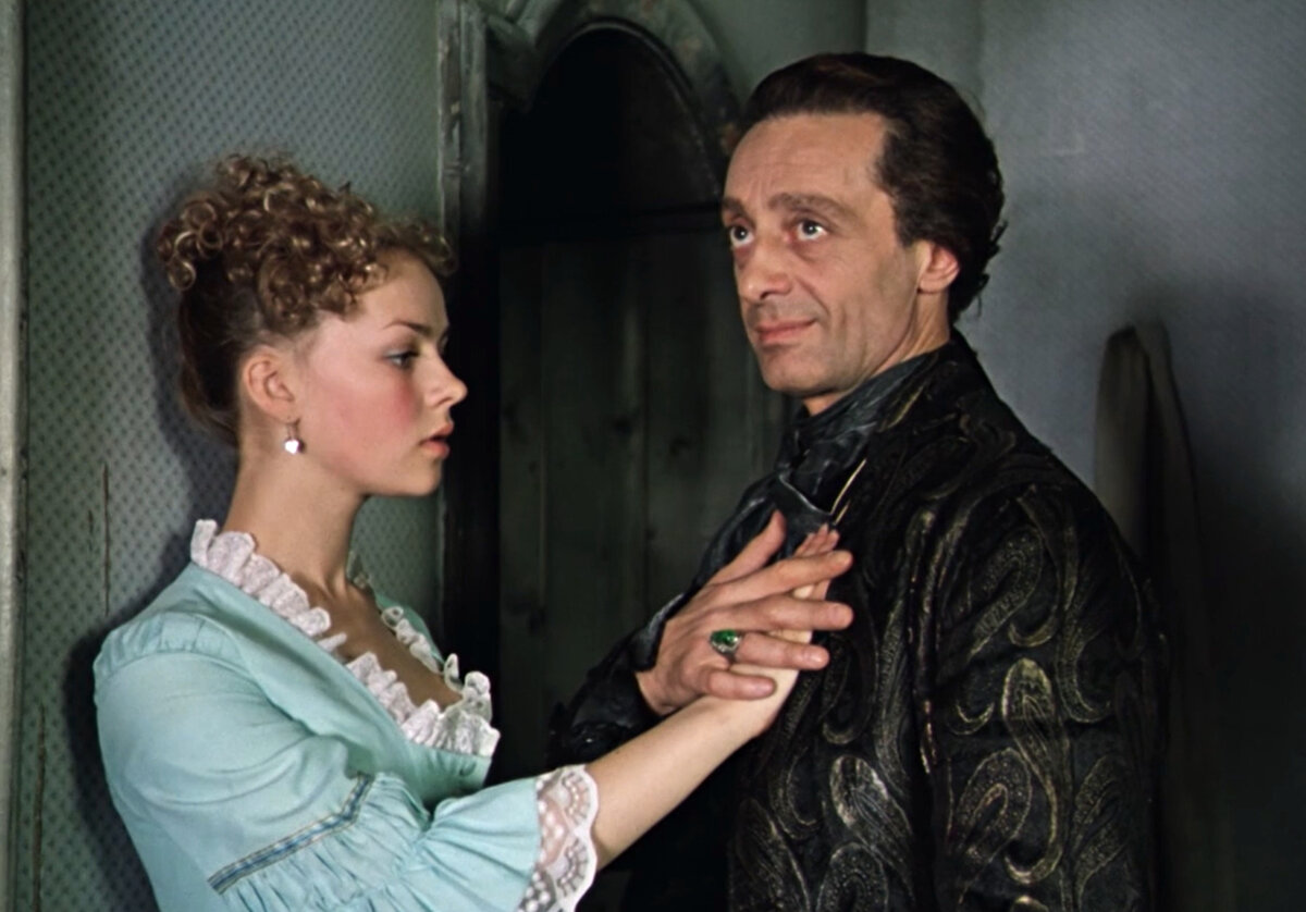 Кадр из кинофильма "Формула любви", 1984 г., режиссер Марк Захаров, сценарист Григорий Горин, композитор Геннадий Гладков (скриншот)
