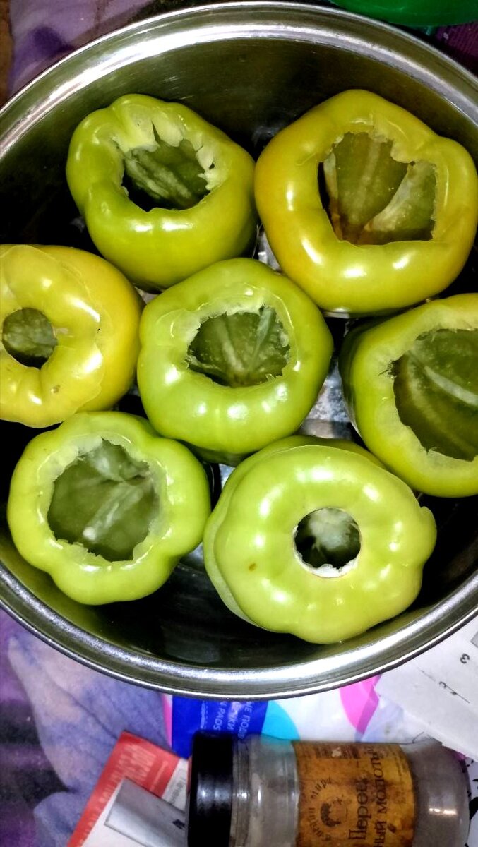 СРАЗУ ПРИМЕРЯЕМ К КАСТРЮЛЕ, В КОТОРОЙ БУДЕТ ГОТОВИТЬСЯ