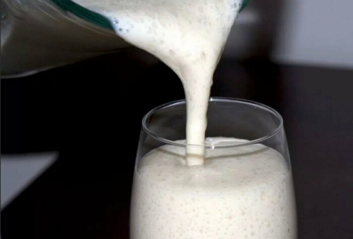 Коктейль должен быть густым и воздушным.