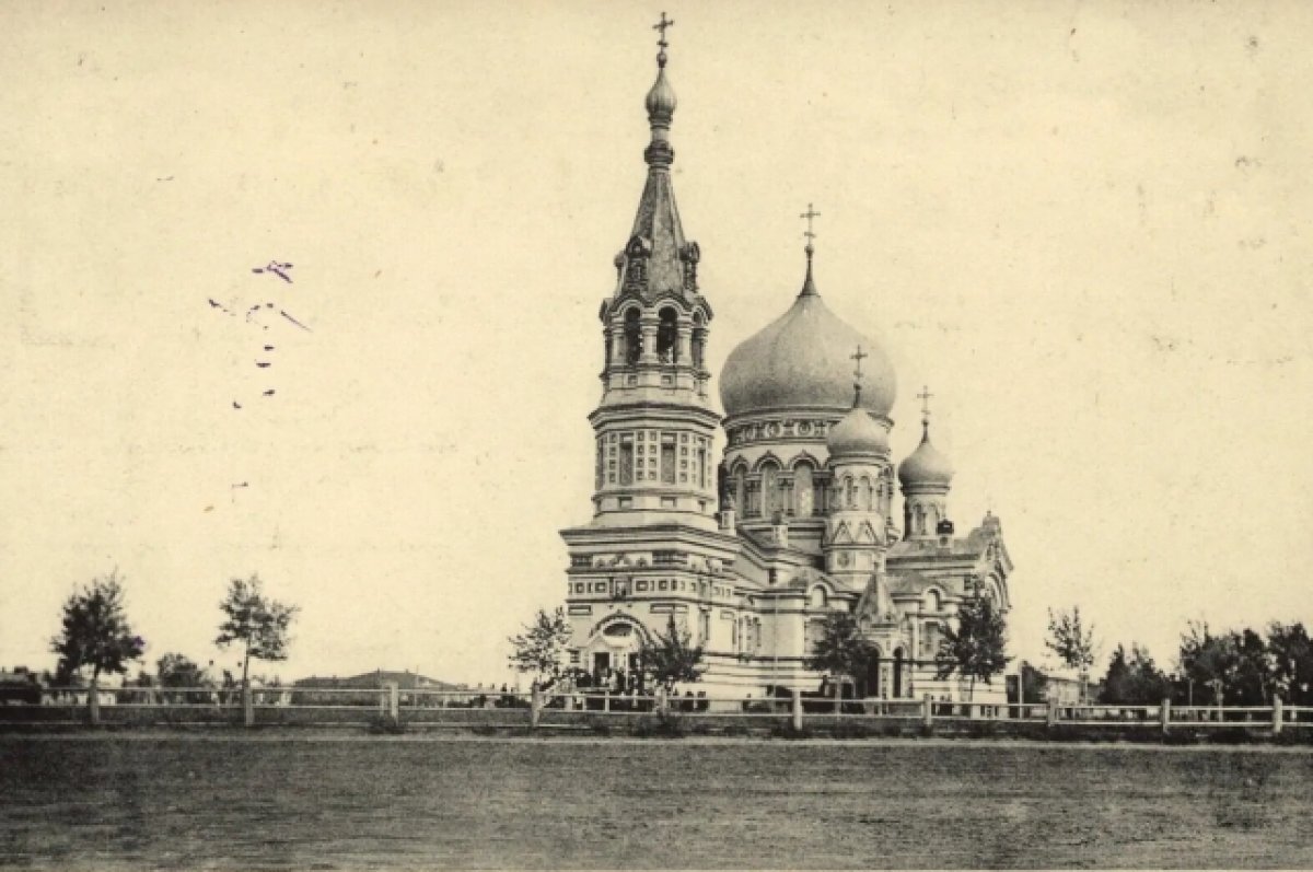    Устремлённый ввысь.