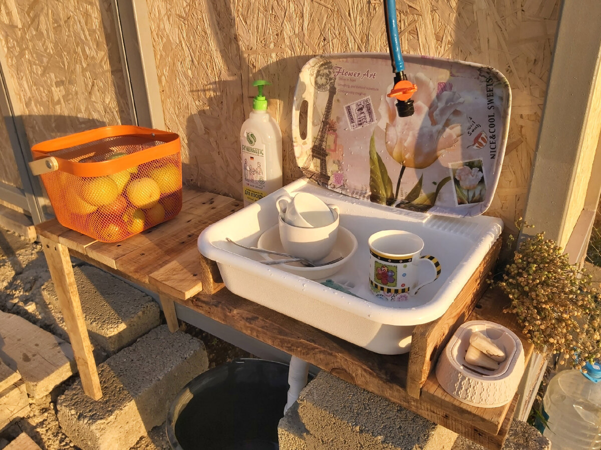 Мойка со столешницей своими руками. Фото автора.