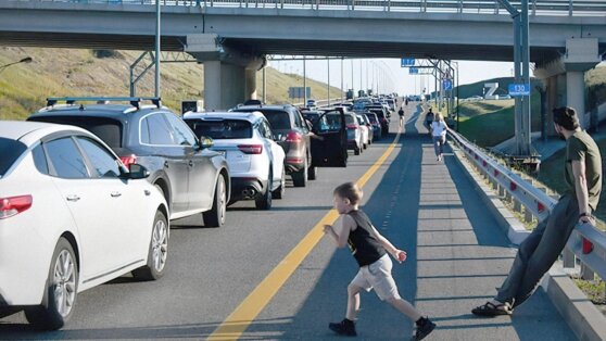    Время ожидания в очереди на Крымский мост со стороны Кубани сократилось Иван Обухов