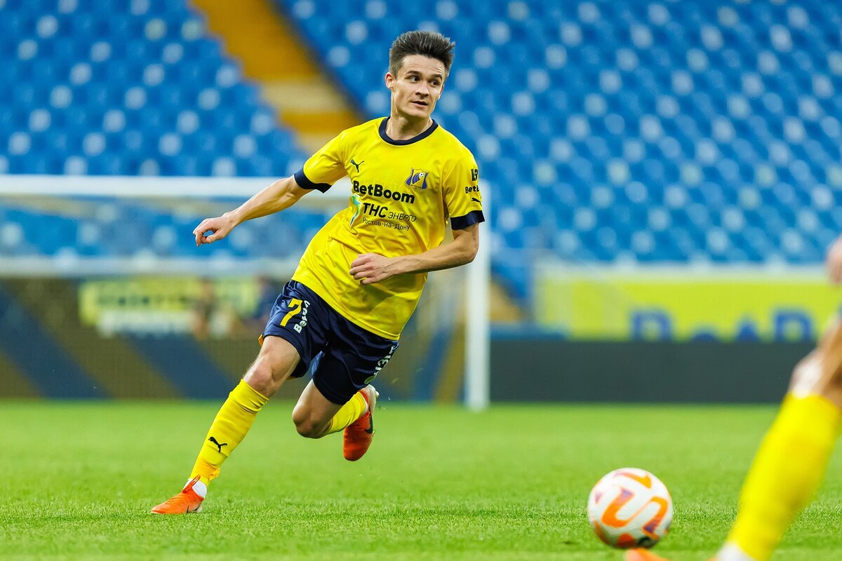 желто голубая футболка. электровоз эп1м. виды города ростова на дону. форма фк ростов 2021. эп1 свирь.