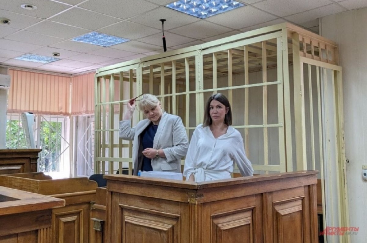   Блогеру Блиновской могут продлить домашний арест до осени