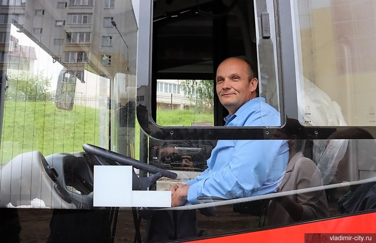    Во Владимире водители и пассажиры положительно оценивают новые автобусы