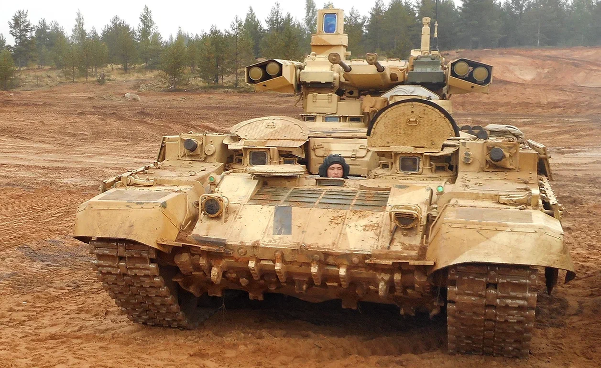Проведение учения с применением боевой машины поддержки танков (БМПТ)