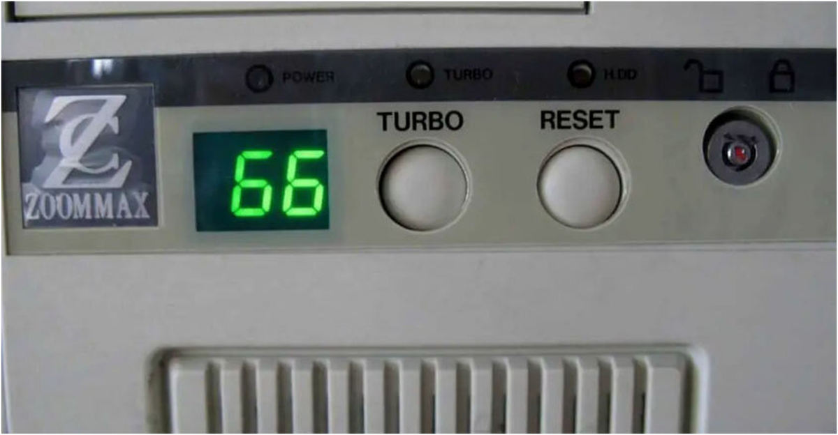 Кнопка TURBO на лицевой панели системного блока (фото из сети).