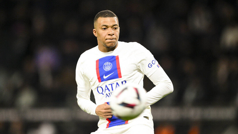   globallookpress.com Panoramic/Keystone Press Agency