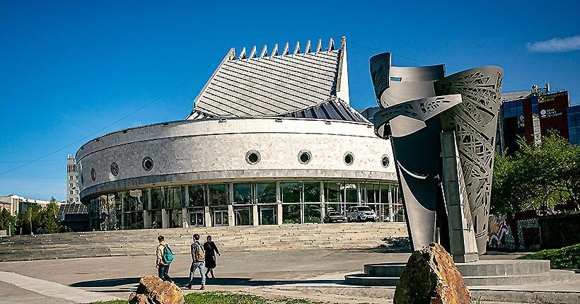 Вокруг «Глобуса» наконец благоустроят территорию. 