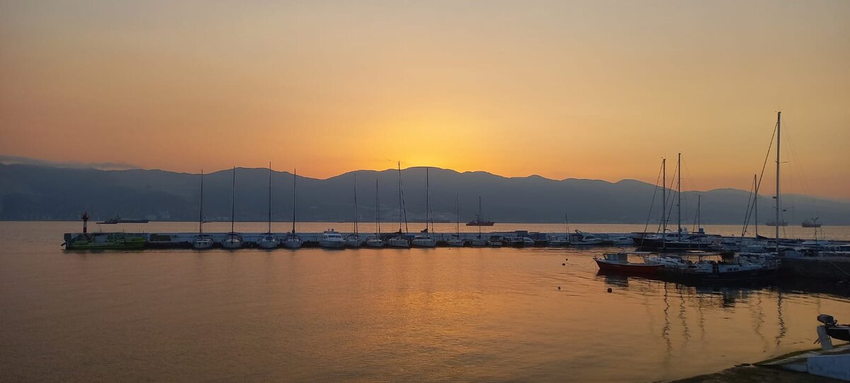 Рассвет на море