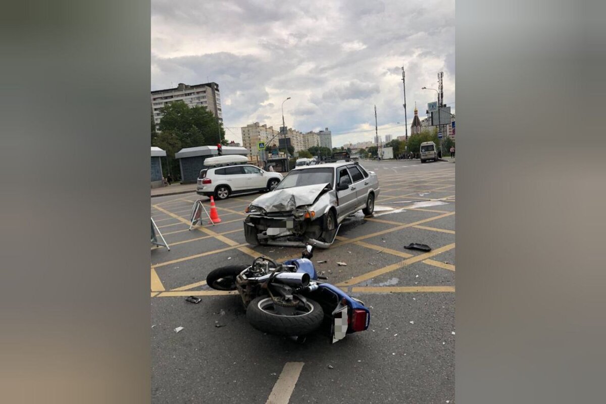    Экс-сотрудница Министерства архитектуры Анна Кузьминых трагически погибла в ДТП на мотоцикле Марина Шарт