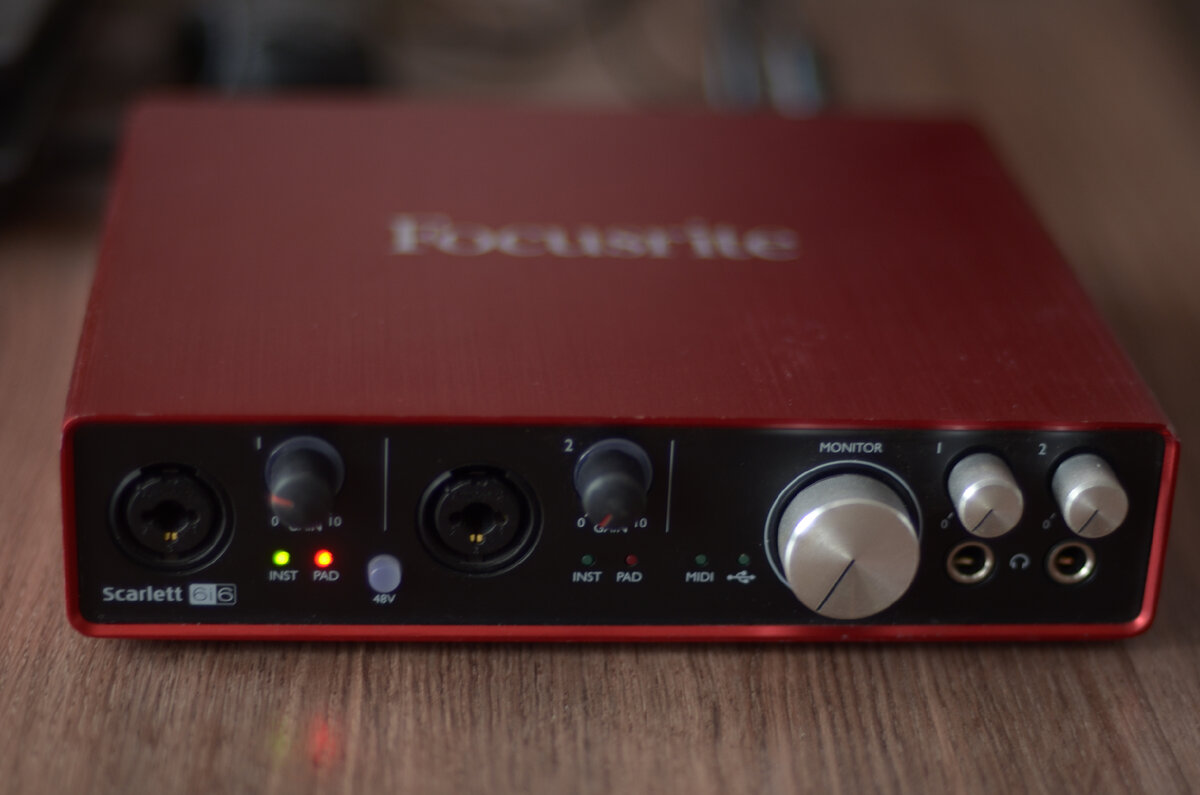 Аудиоинтерфейс Focusrite Scarlett 6i6