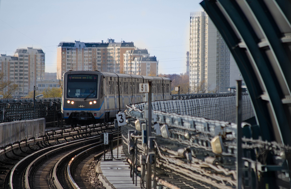 Бутово метро. Легкое метро Южное Бутово. Южное Бутово Бутовская линия легкого метро. Бутовская линия метро 2003. Бутовская линия 12.