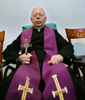 Экзорцист Габриэле Аморт