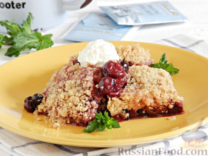 ягоды, сахар, крахмал, мука, хлопья овсяные, сахар коричневый, масло сливочное