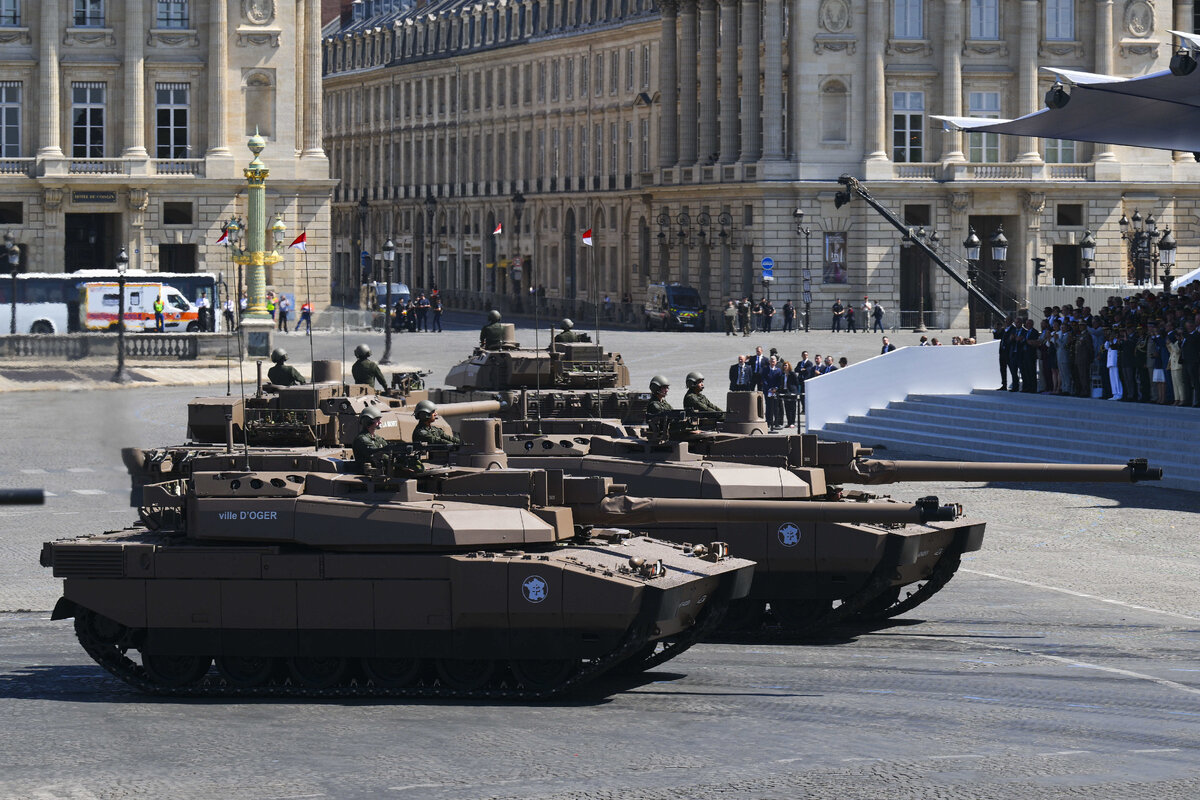 Слабые места техники НАТО. T-15 Армата шасси.