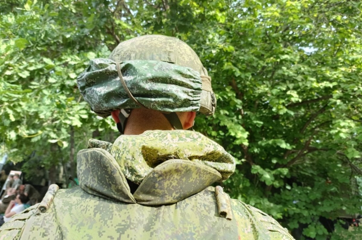    Наедине с бедой не оставят.